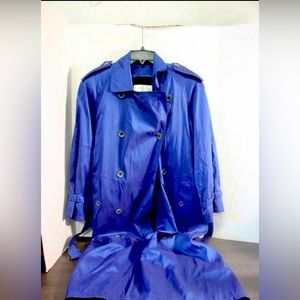 Vintage 1980s Jones New York Blue Trenchcoat With Removable Lining